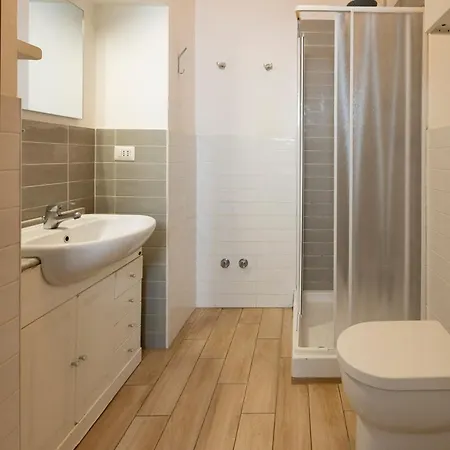 Porta Romana District - New Bright Apartment *